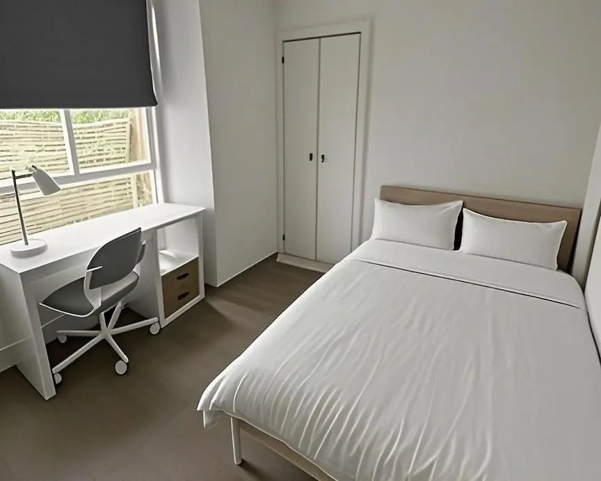 Lovely 2-Bed Apartment In Central Edimburgo